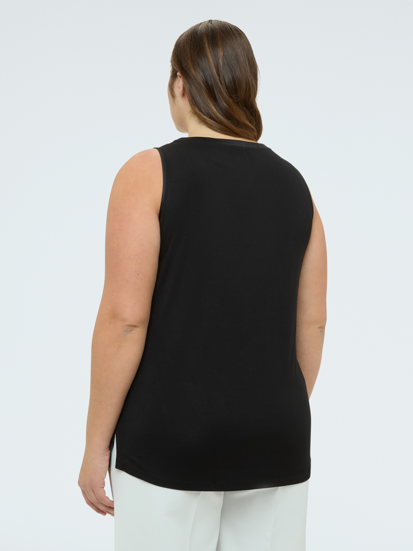 V-neck top with lace detail image number 1