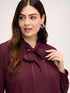 Bluse mit Schleife image number 3