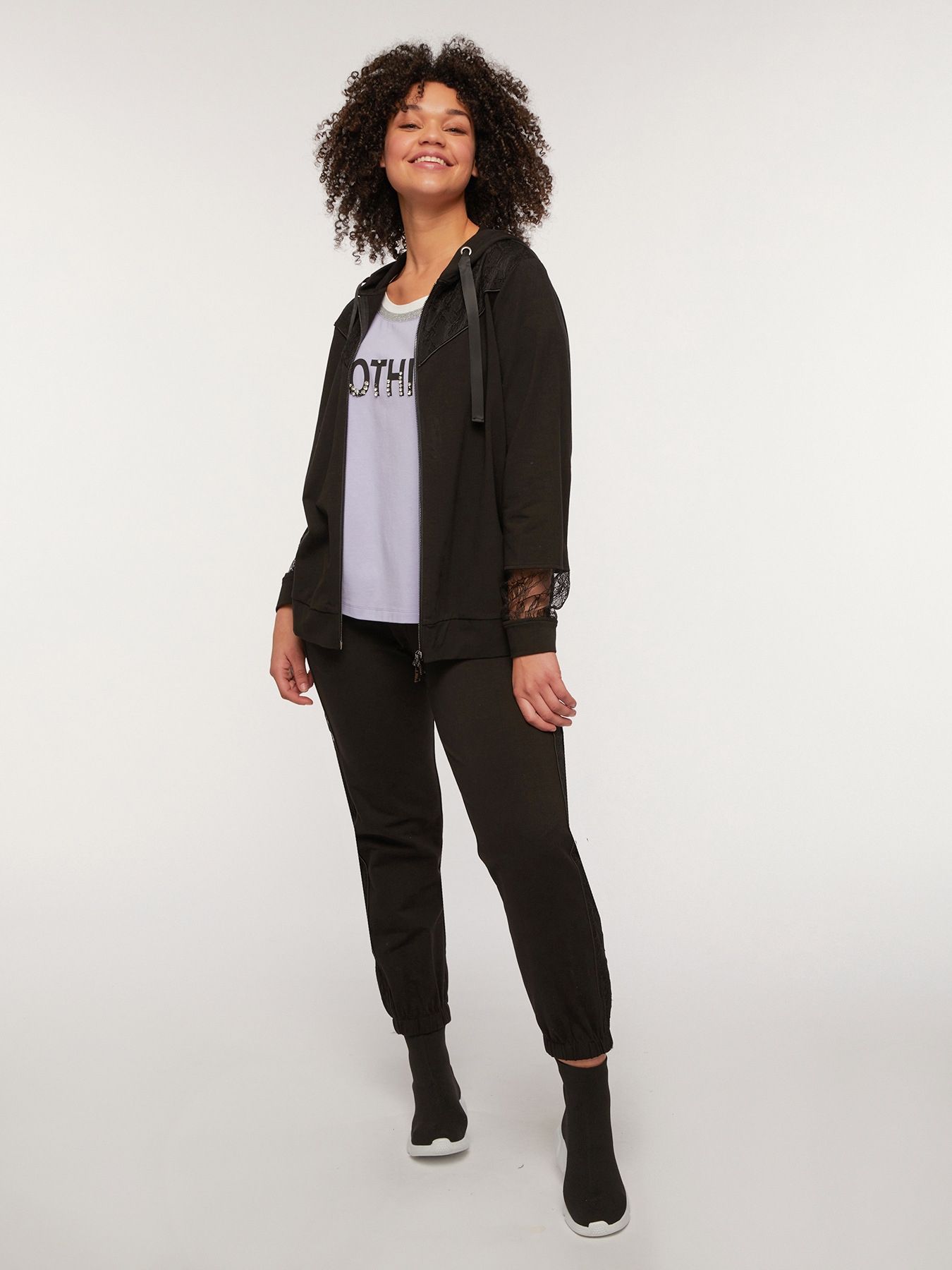 Joggers with lace trims image number 0