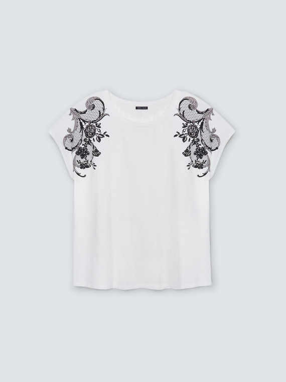T-shirt con stampa pizzo