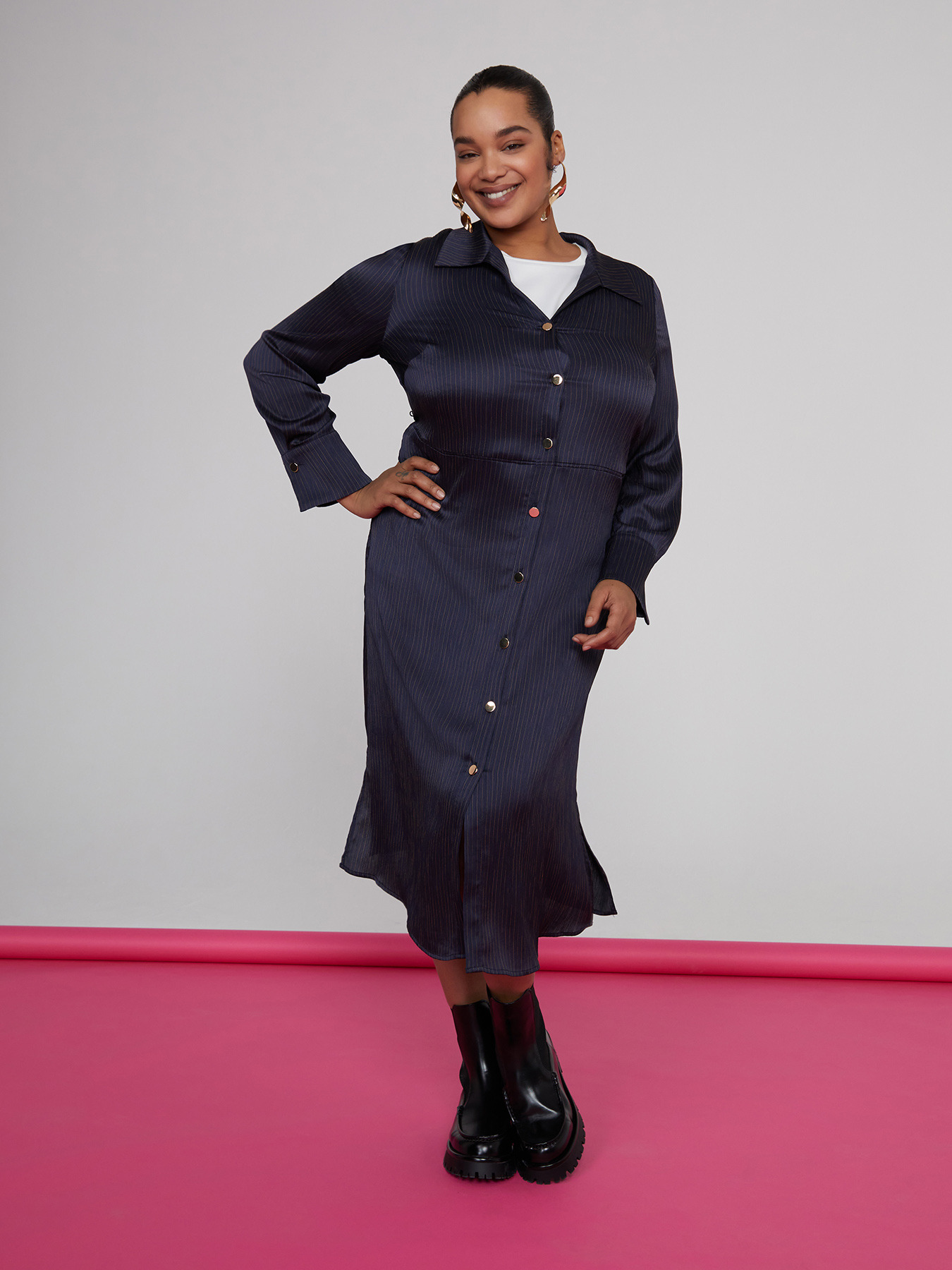 Robe chemisier avec une ceinture &agrave; la taille image number 1