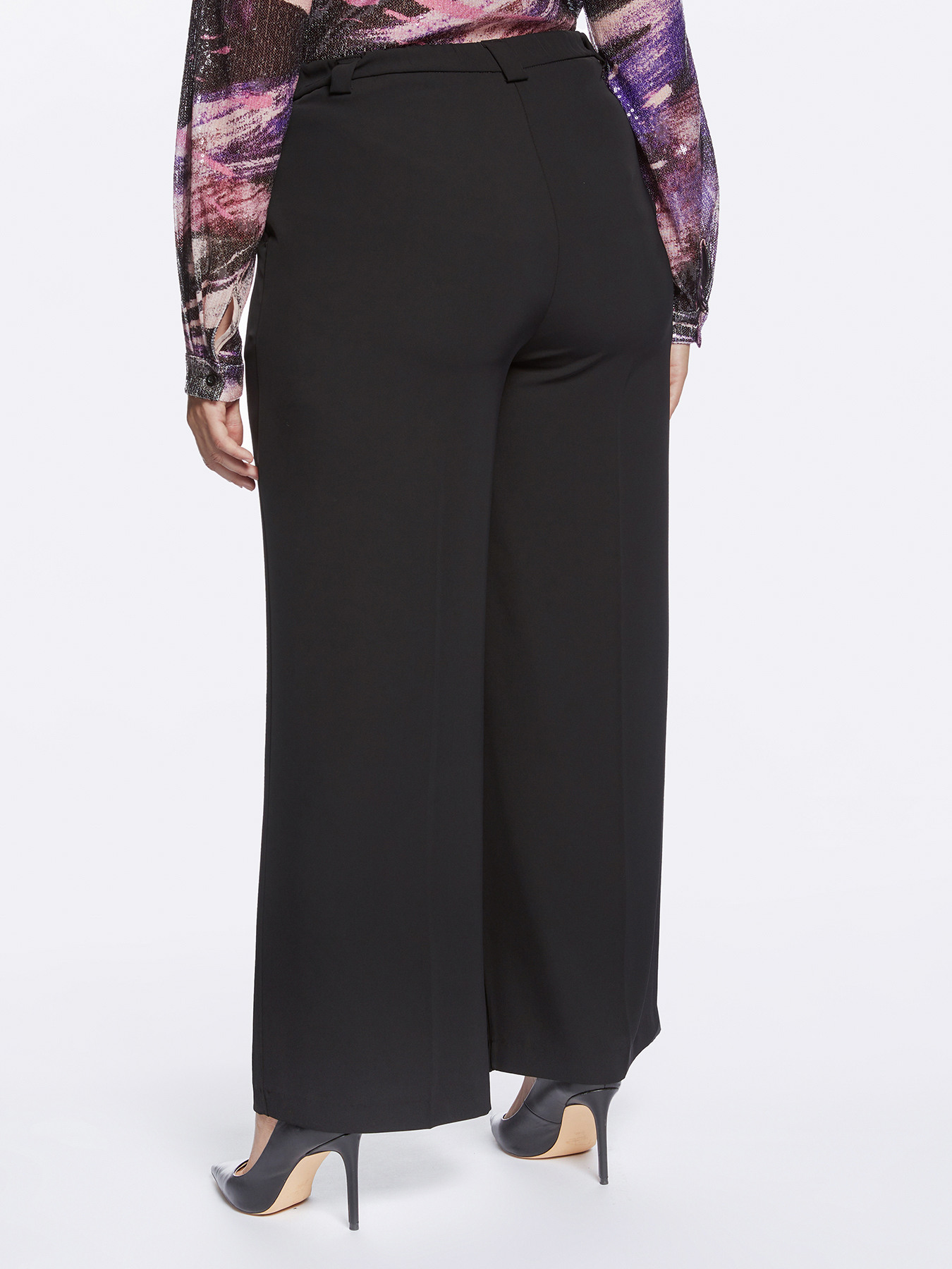 Schwarze weich fallende Hose image number 1