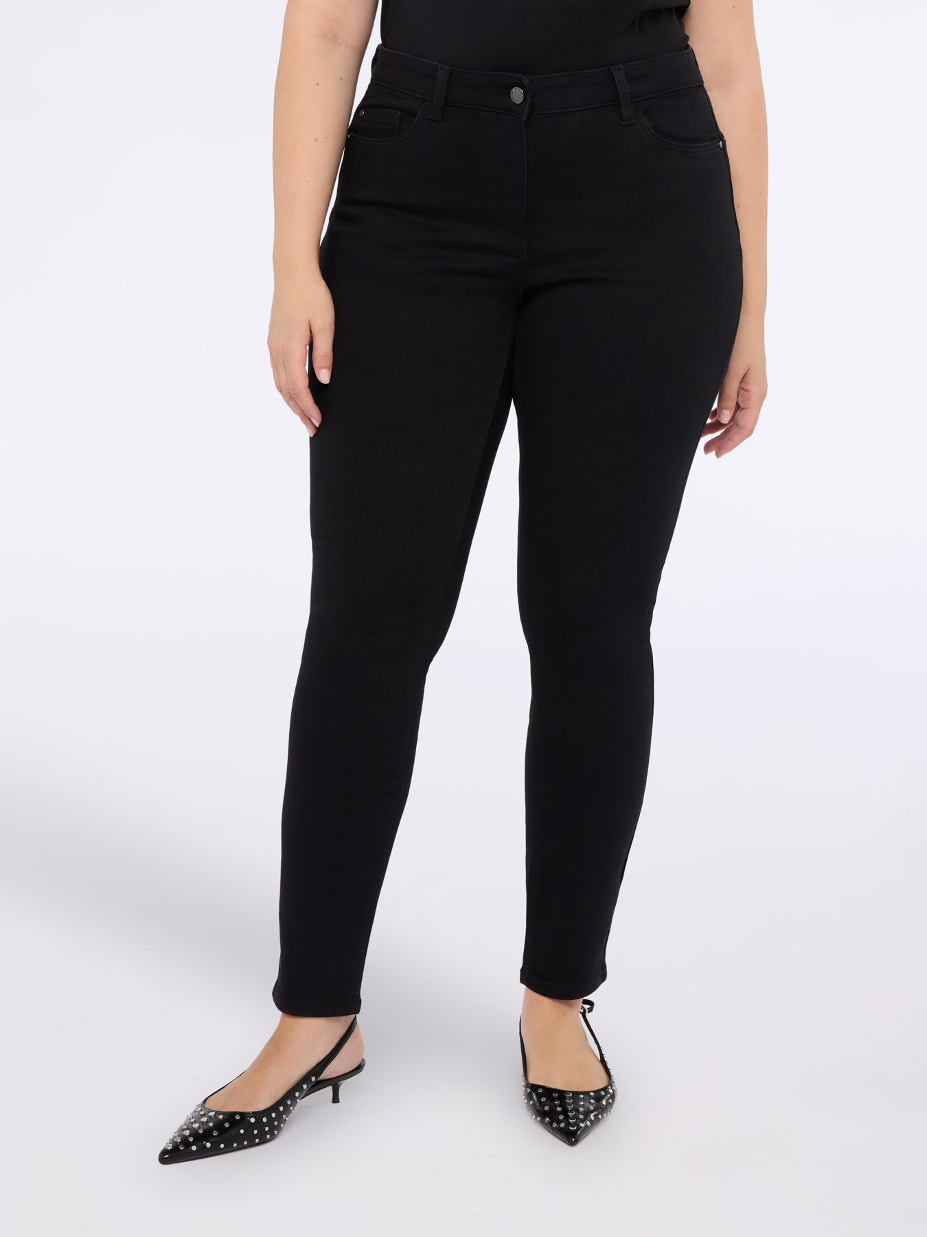 Skinny-Jeans in schwarzer Waschung image number 2