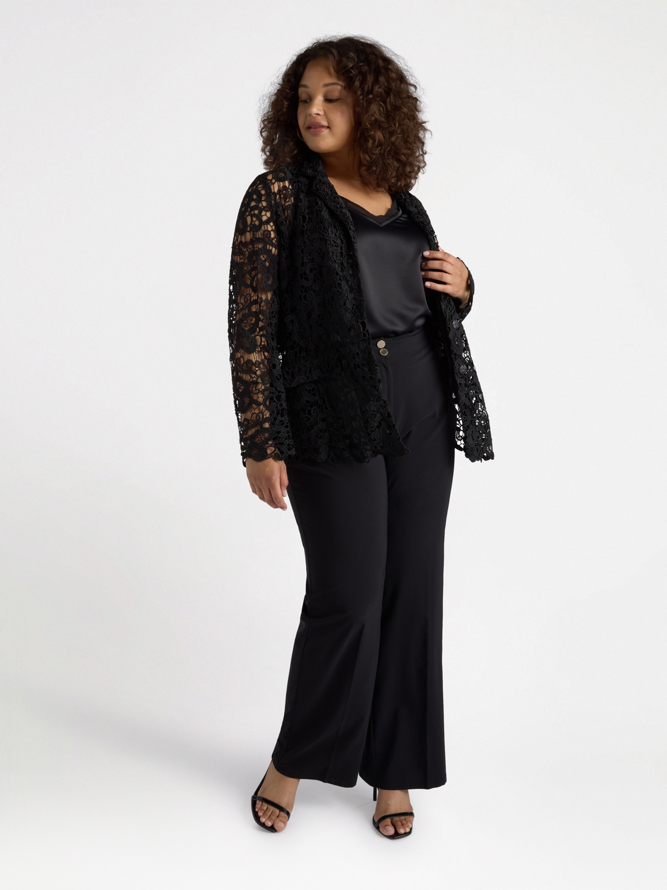 Straight-leg lightweight poplin trousers image number 0