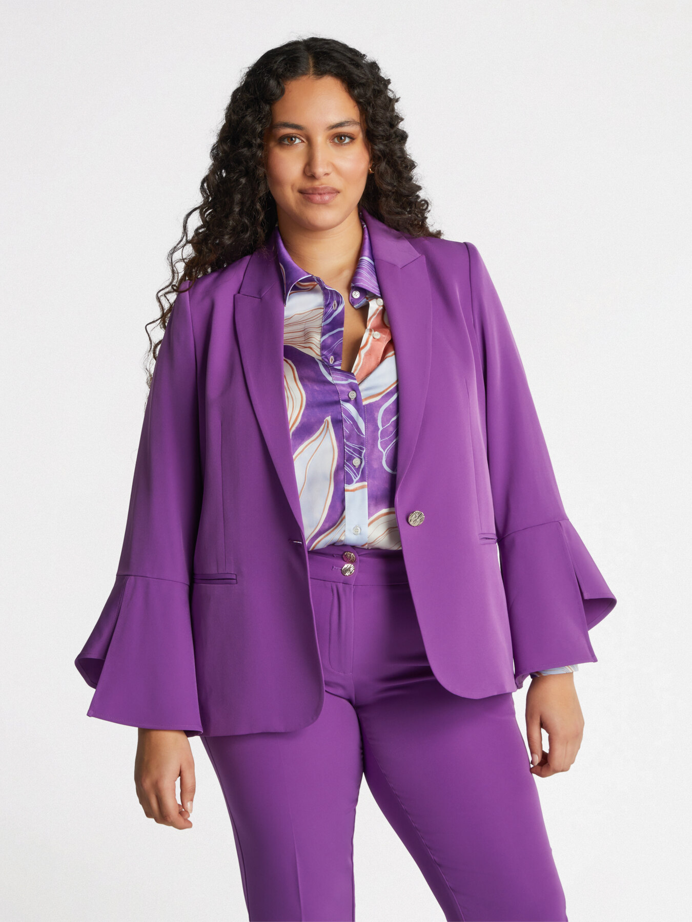 Tulip-sleeved blazer image number 1