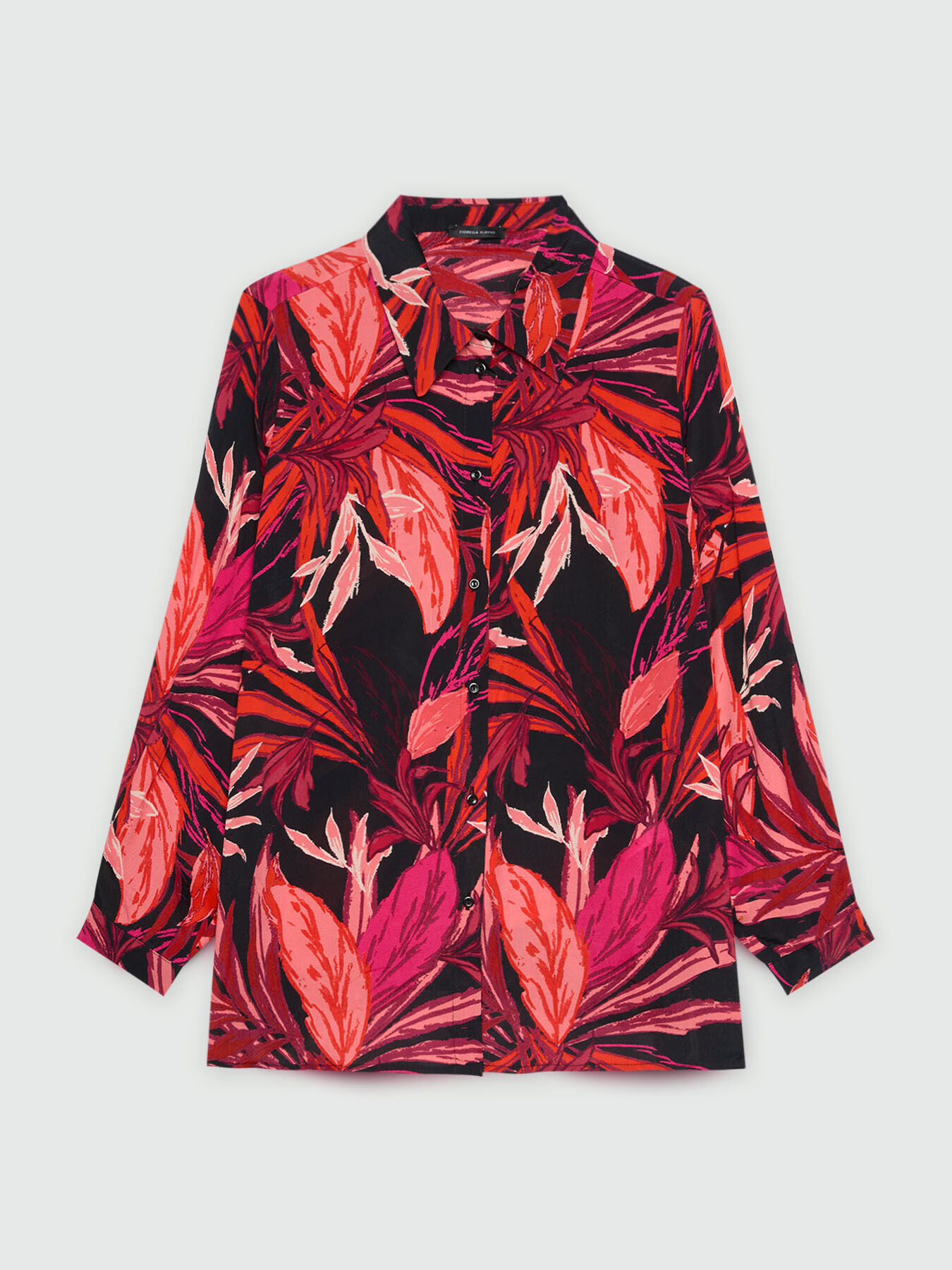 Camisa con estampado de hojas image number 4