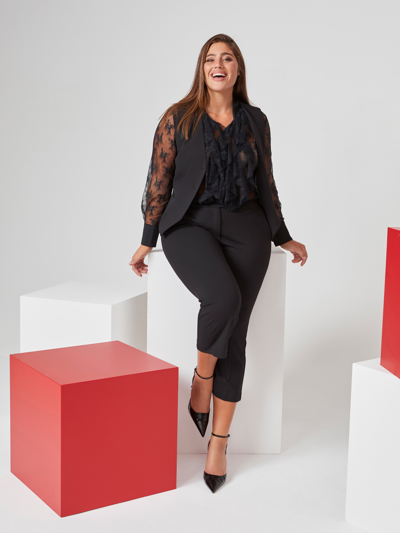 Pantalon kick flare en tissu stretch image number 4