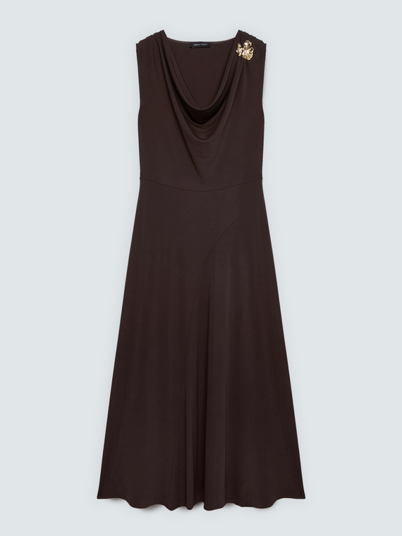Long flared dress with appliqu&eacute;