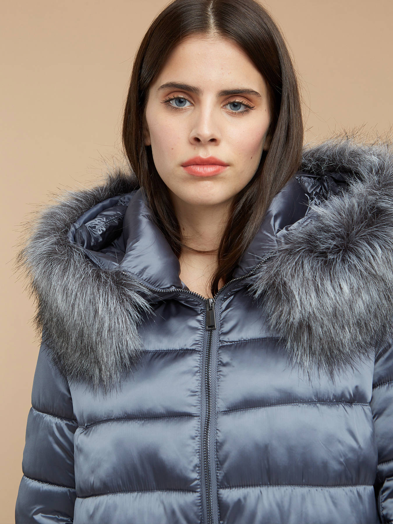 Daunenjacke mit Kapuze image number 2