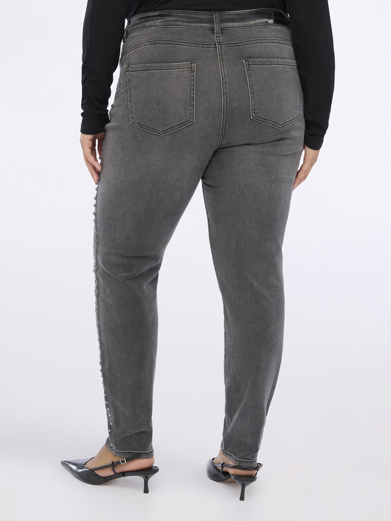 Nietenverzierte Skinny-Jeans image number 1