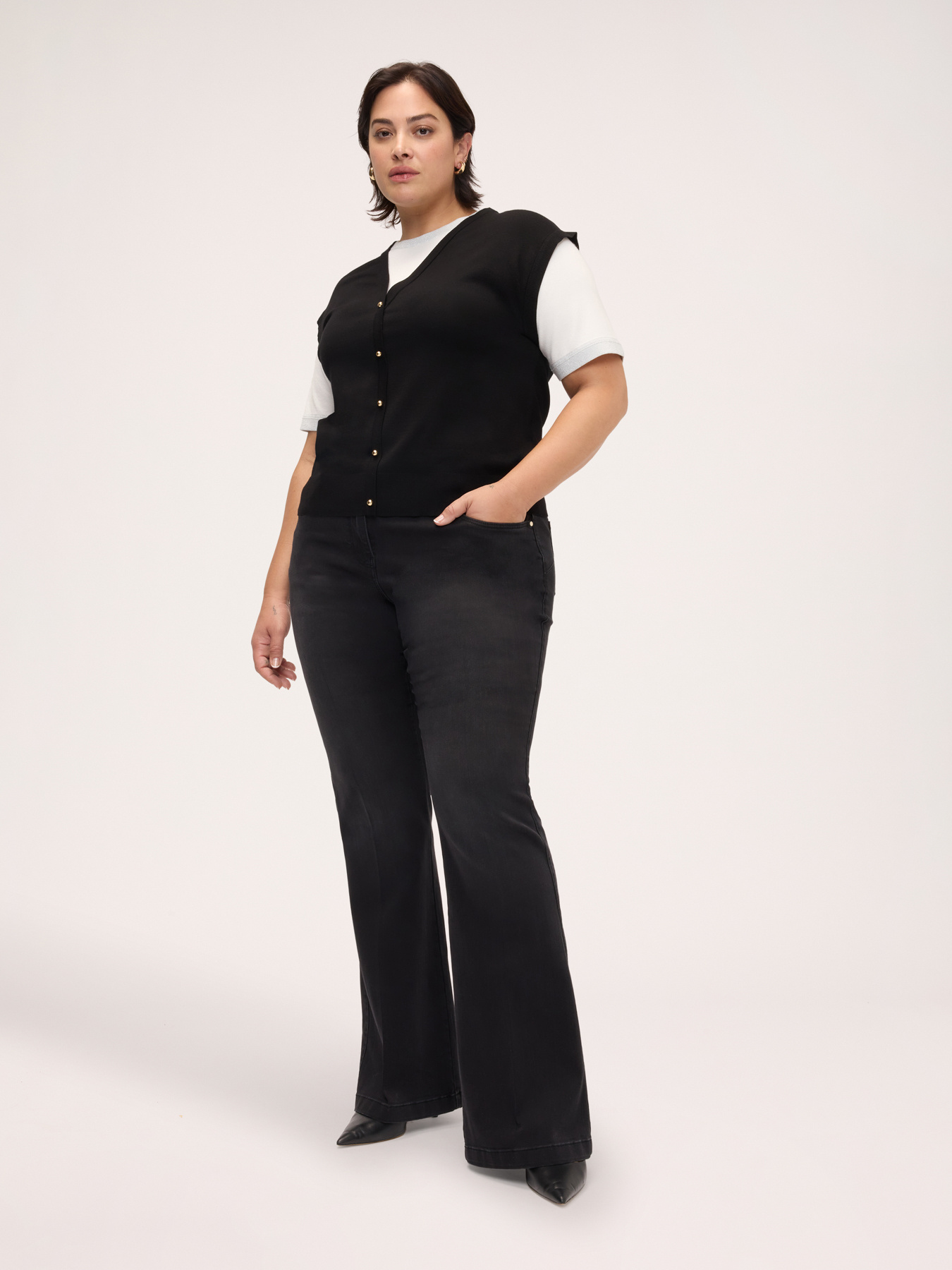 Jeans Flare lavaggio dark image number 2