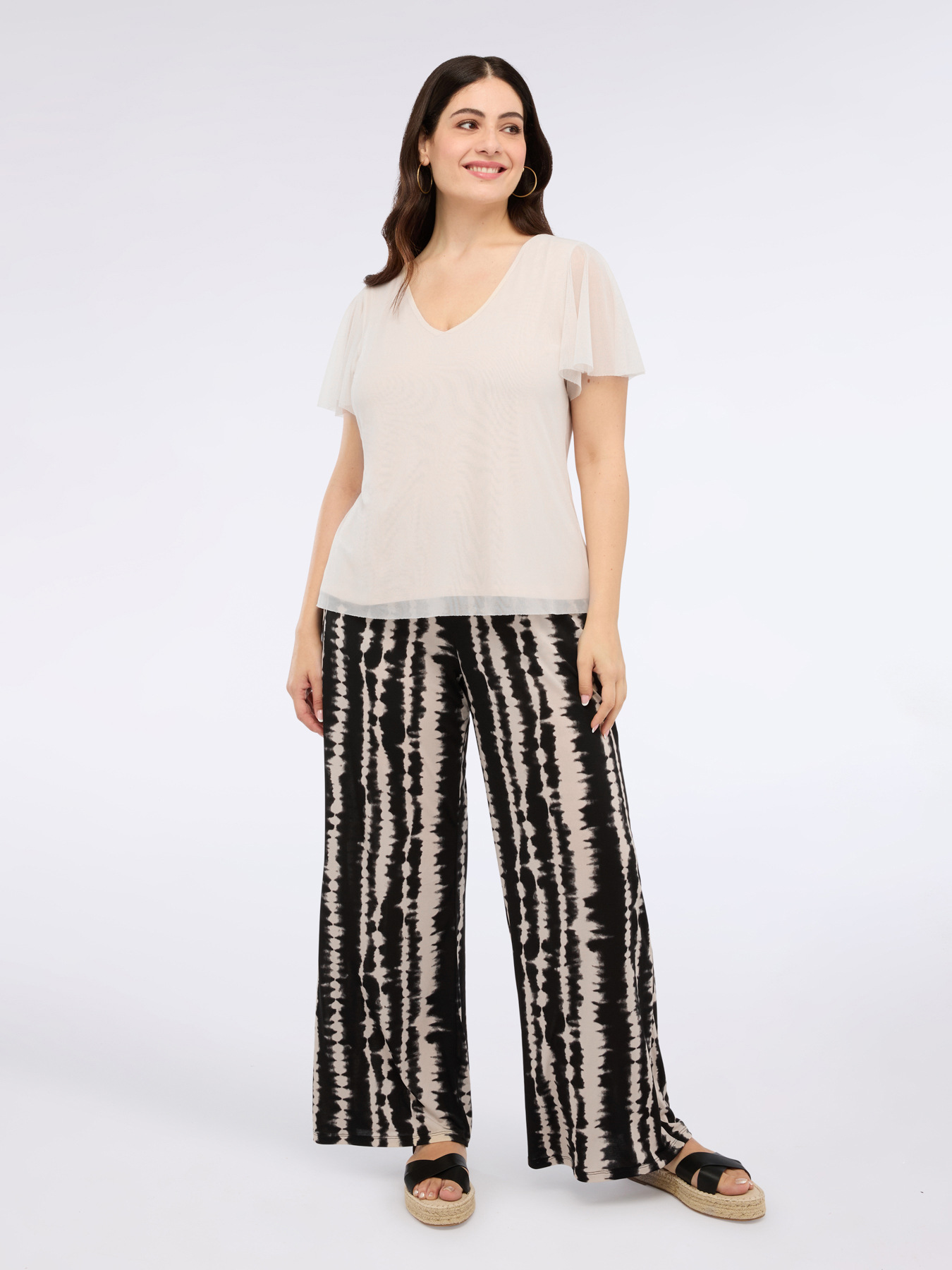 T-shirt in tulle image number 2