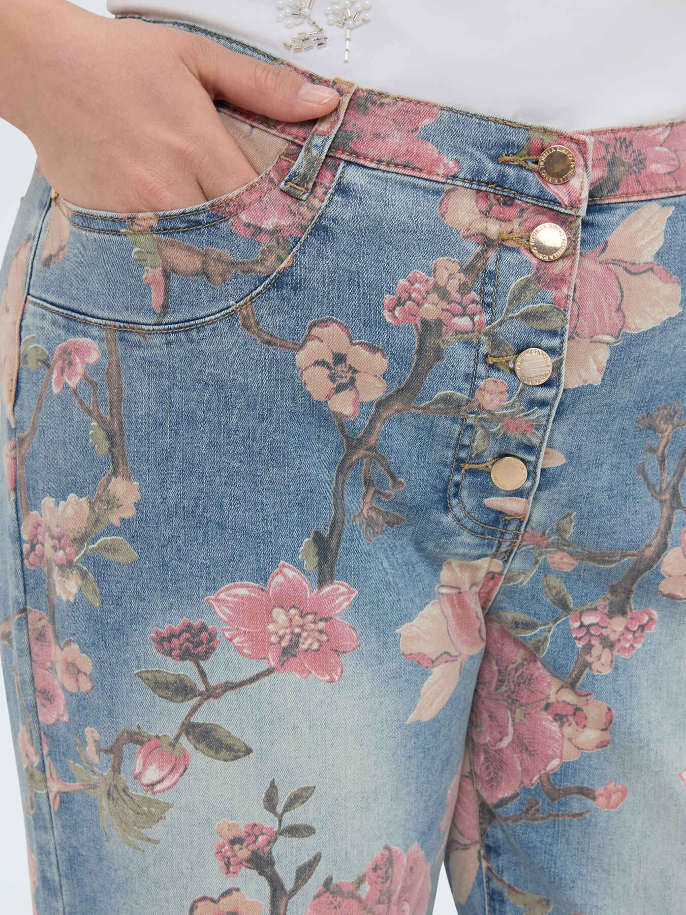 Barrell Jeans with floral print image number 3