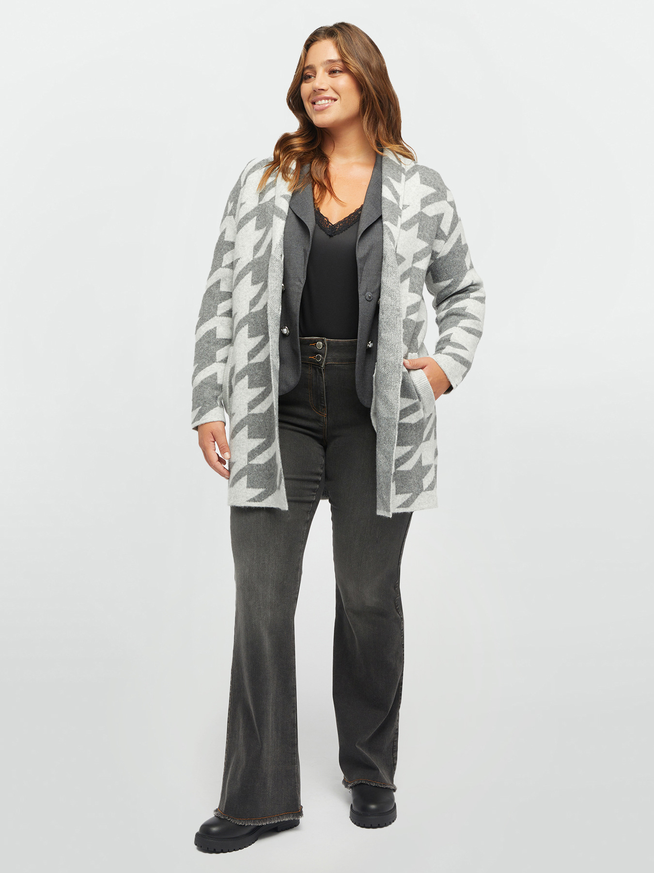 Oversized cardigan with Houndstooth pattern image number 2