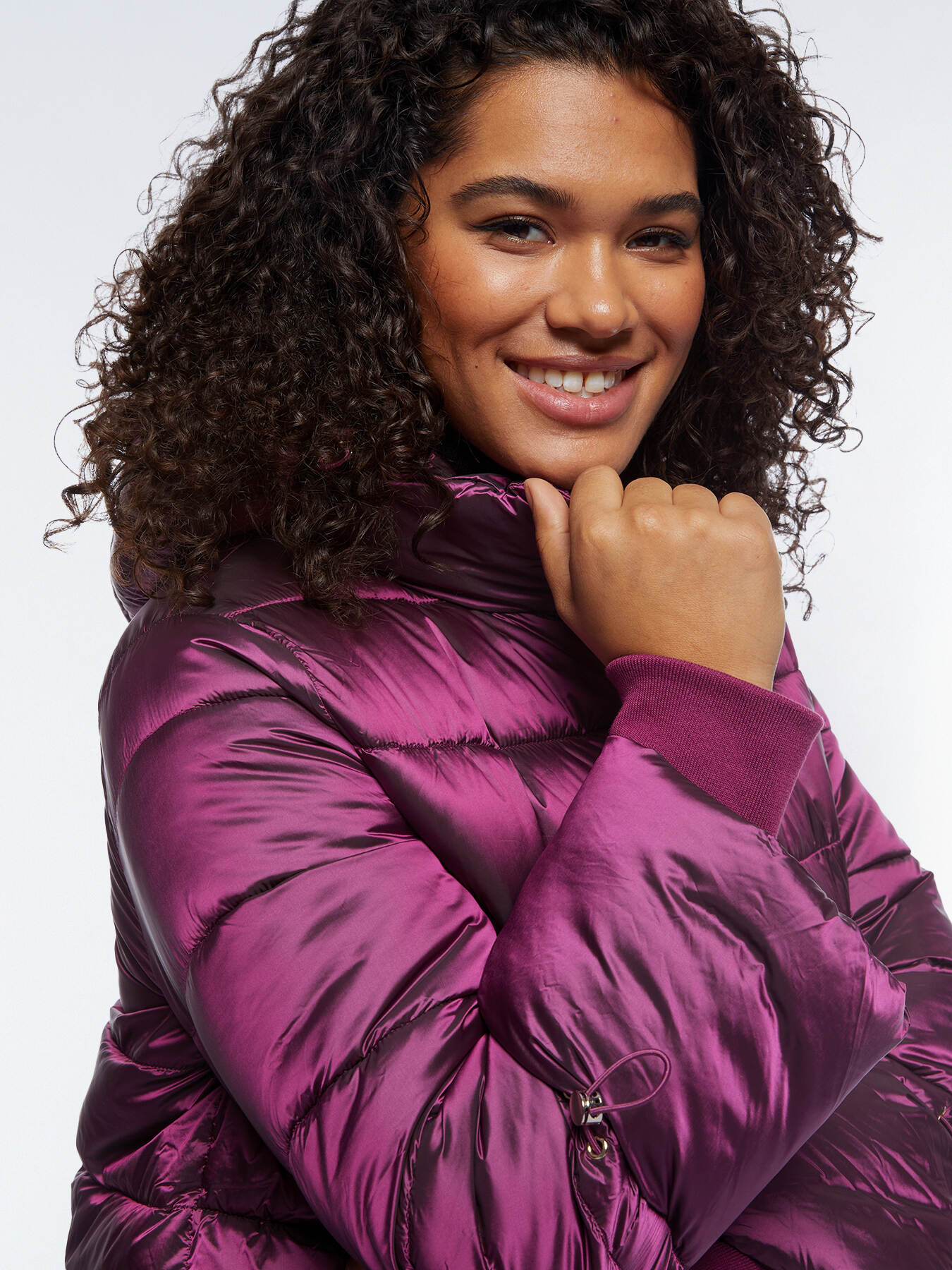 Iridescent nylon down jacket image number 3