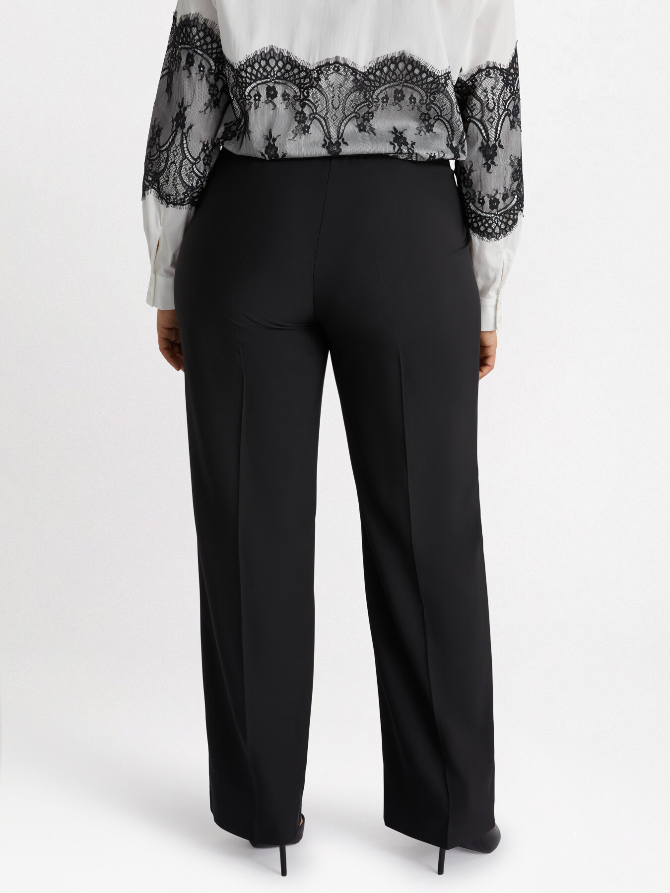 Gerade geschnittene Hose image number 1