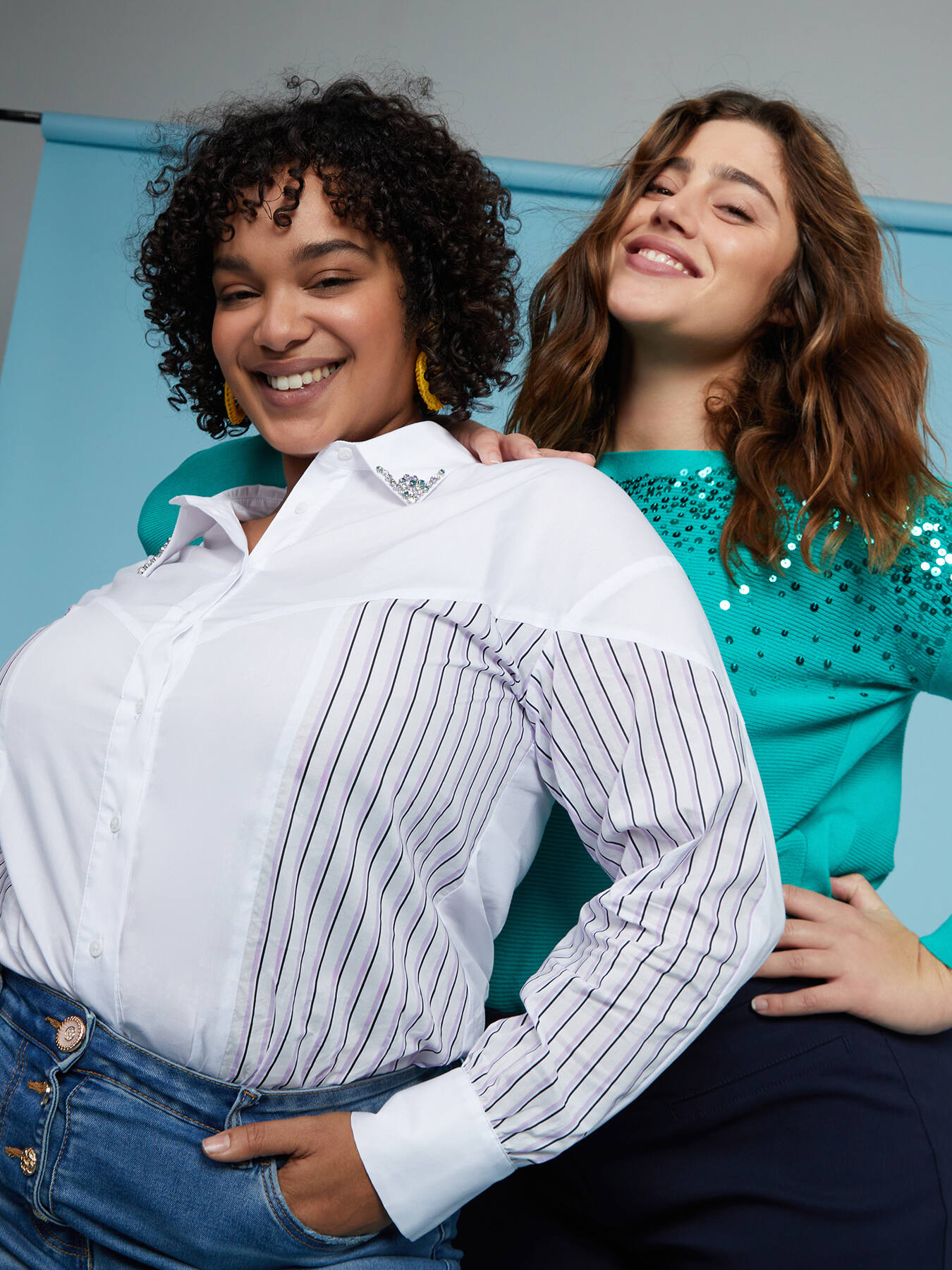 Camicia con inserti a righe e strass sul colletto image number 0