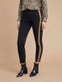Pantalon skinny avec bordures latérales image number 2