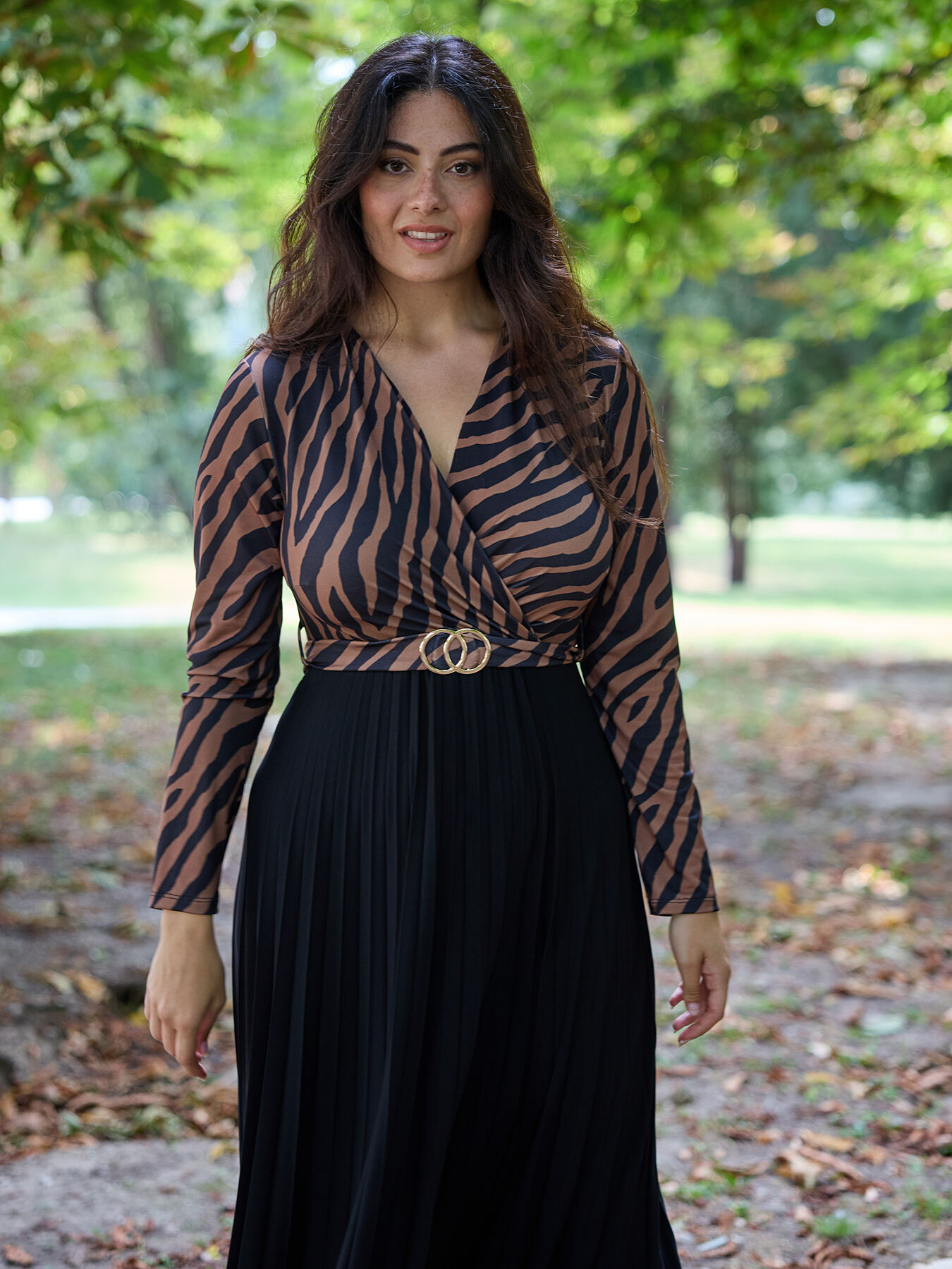 Long pleated animal print dress image number 2