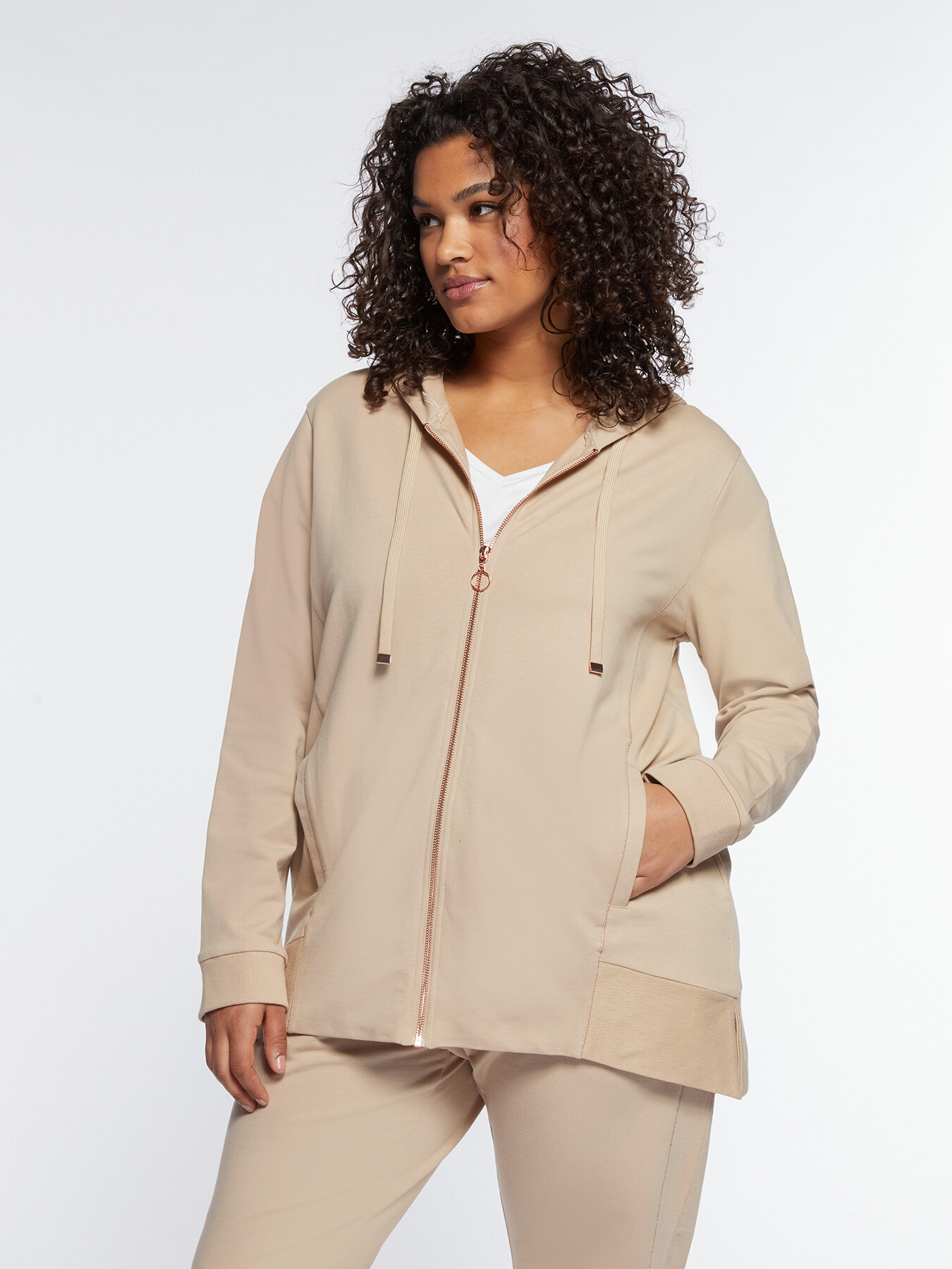 Felpa con cappuccio image number 0