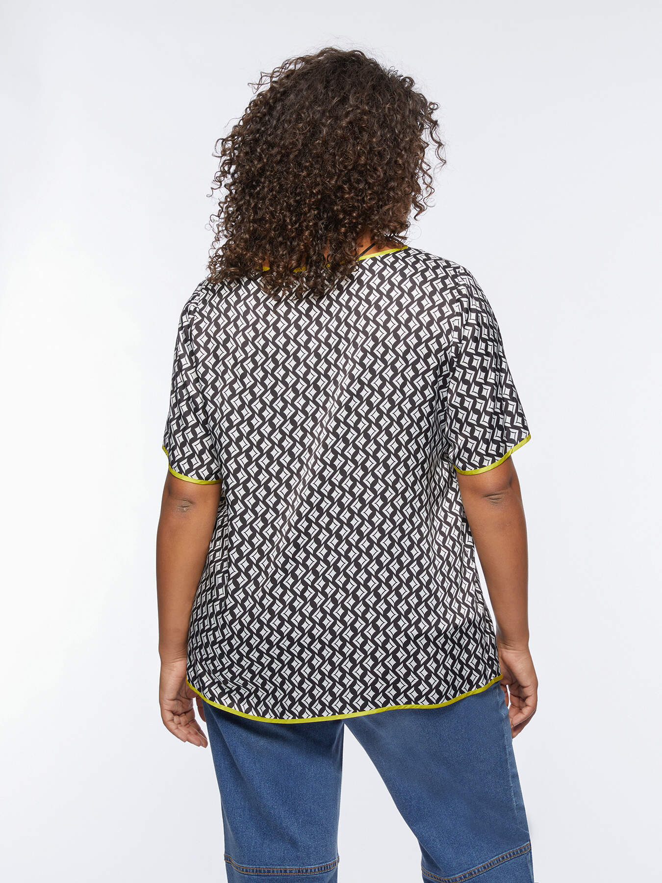 Blouse with geometric print image number 1
