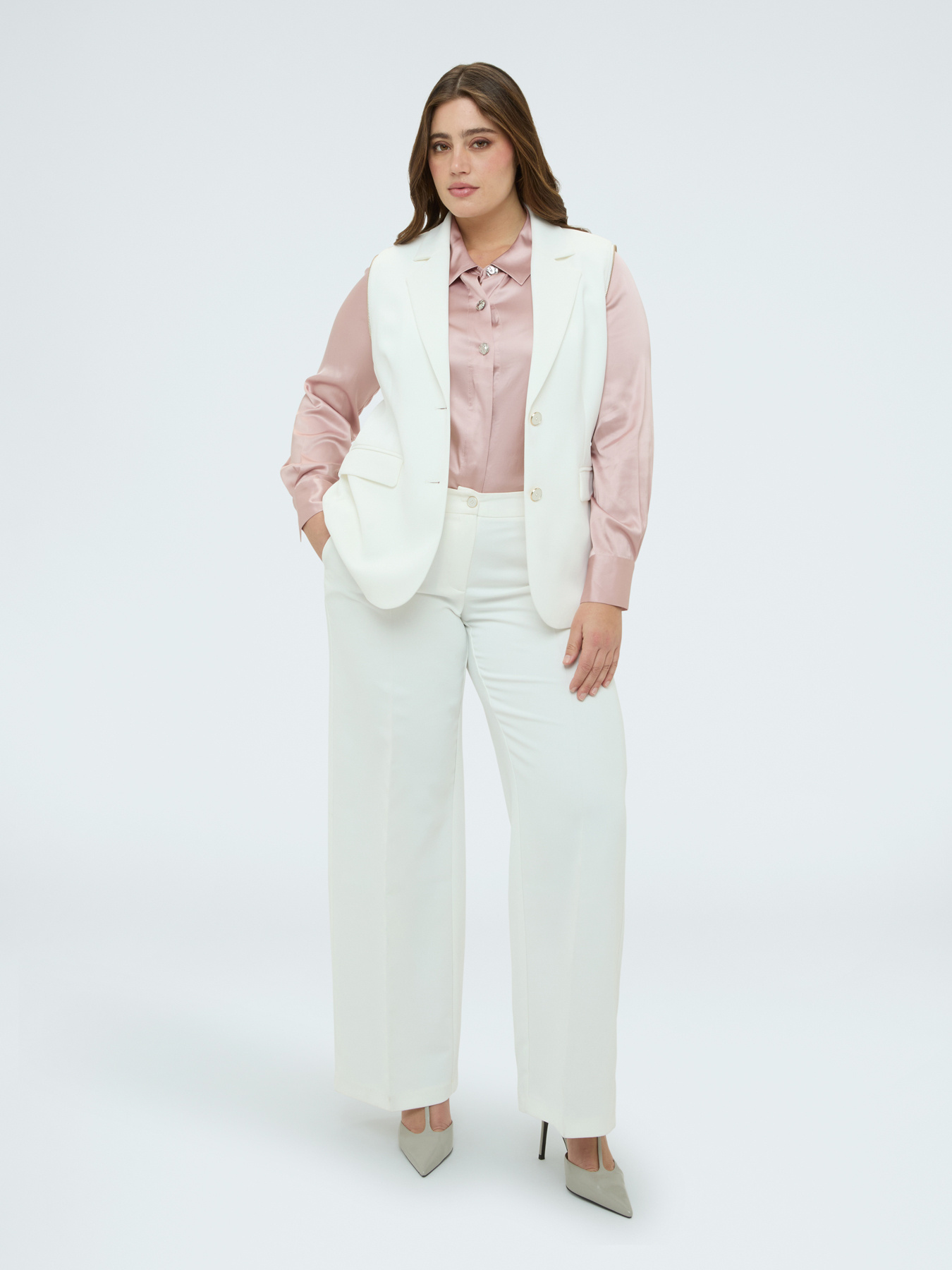 Blazer 2 en 1 con mangas desmontables image number 8