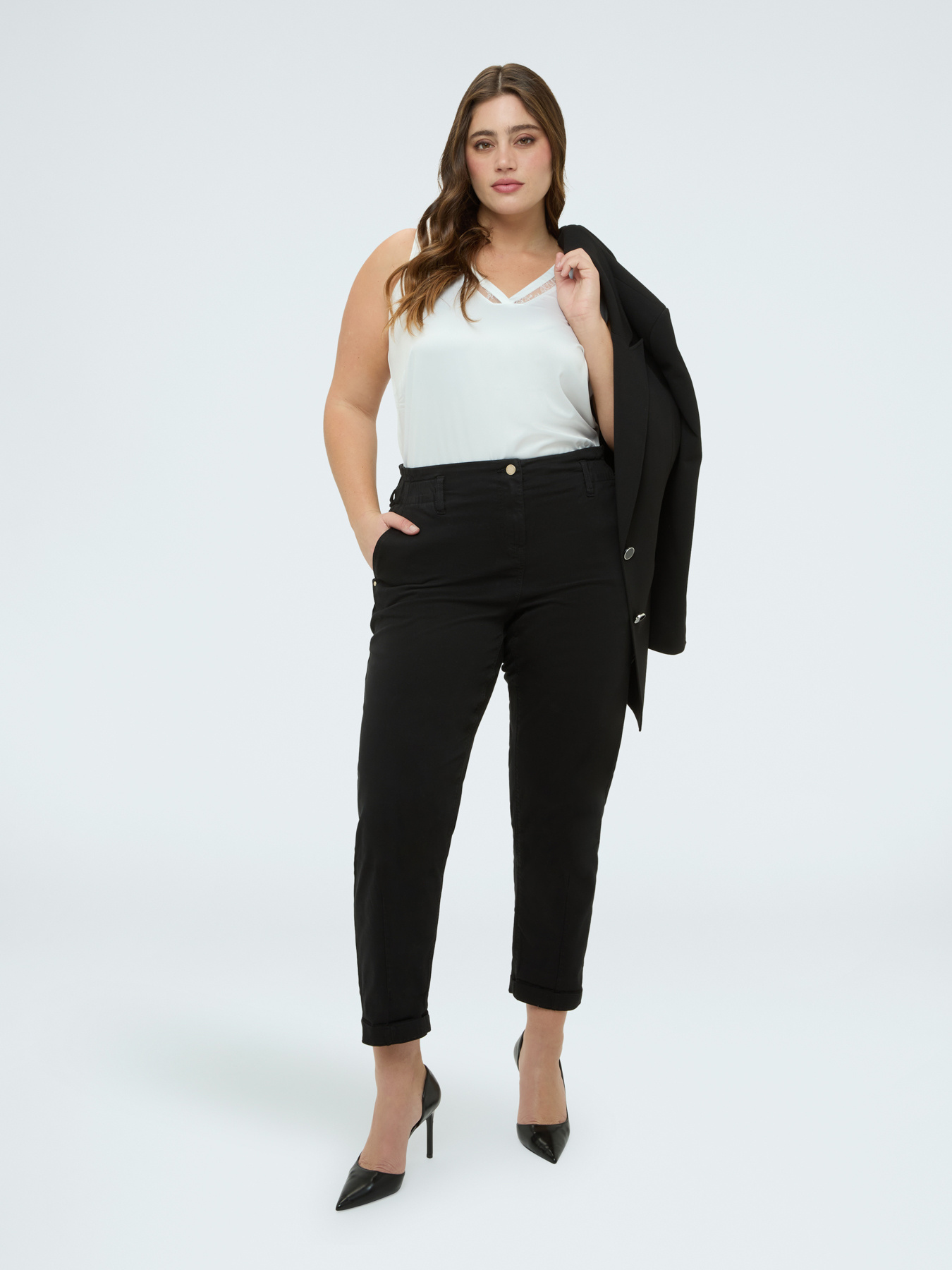 V-neck top with lace detail image number 2