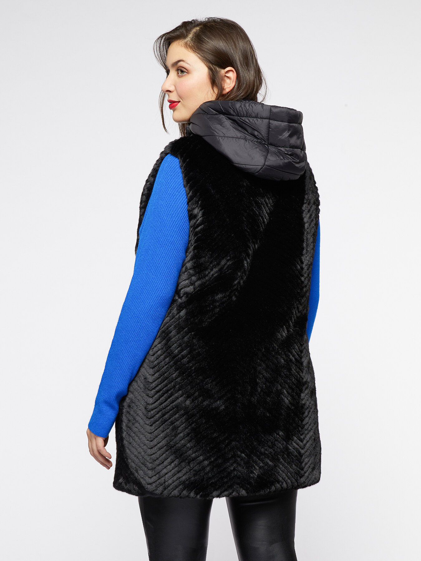 Gilet teddy con zip image number 1