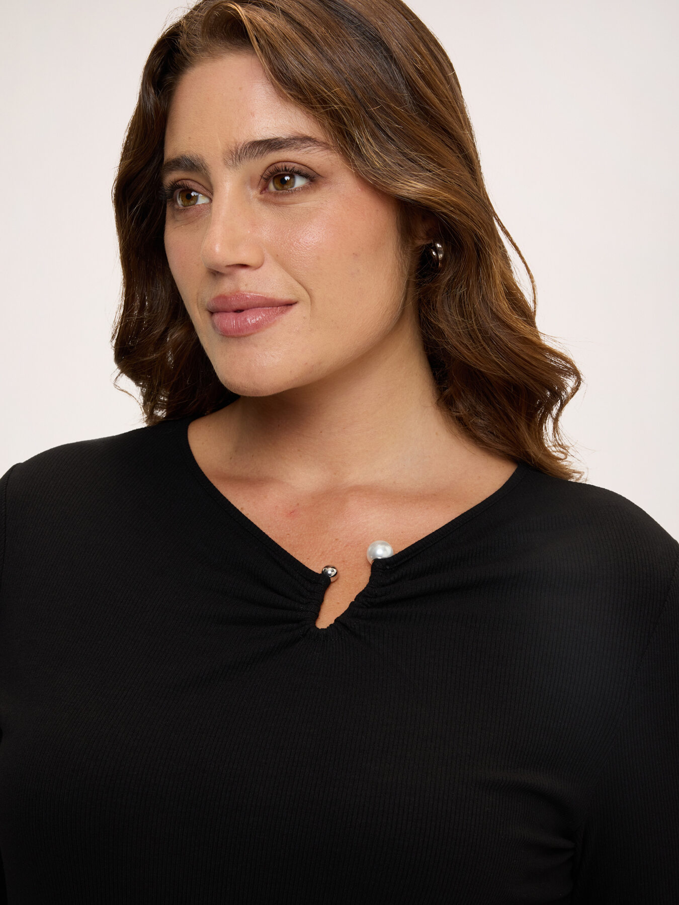 Jersey t-shirt with neckline detail image number 3
