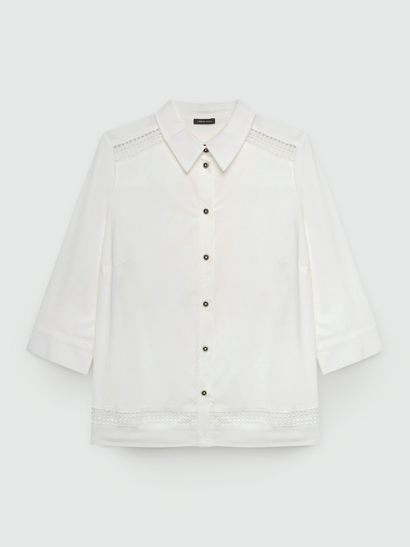 Camisa con bordes calados image number 4