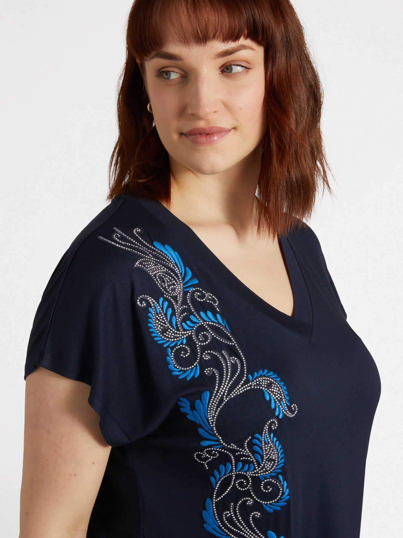 T-shirt with bandanna style embroidery image number 2