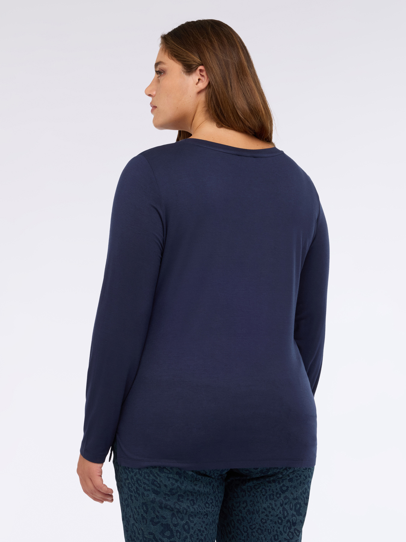 T-shirt bimaterica con scollo a V e maniche lunghe image number 1