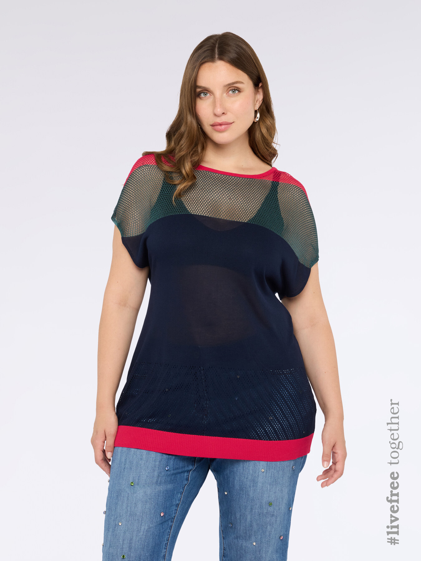 Durchbrochener Pullover in Colorblock-Optik image number 0