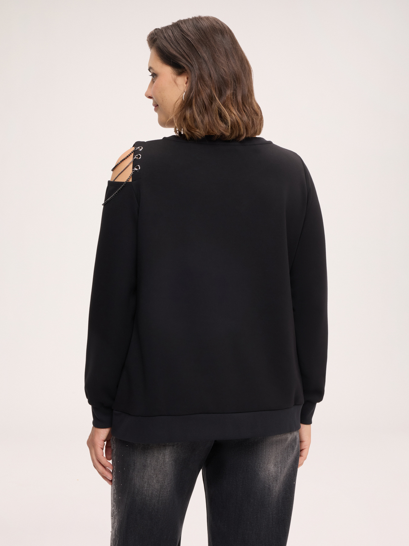 Sweatshirt mit Cut-Outs und Ketten an der Schulter image number 1