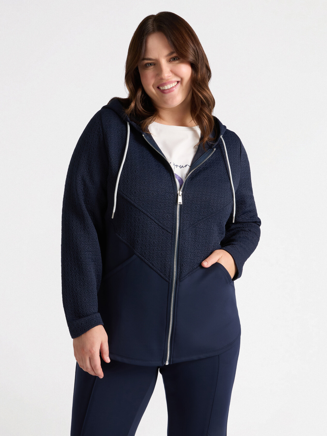 Sweatshirt aus Stoff in Matelass&eacute;-Optik image number 0