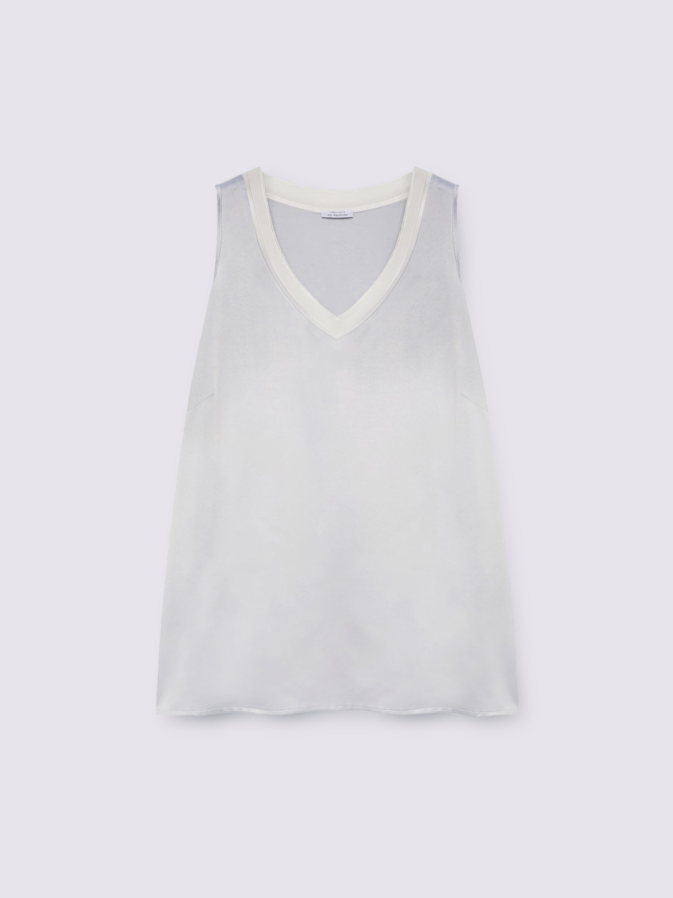 Two-material top with V-neck image number 4