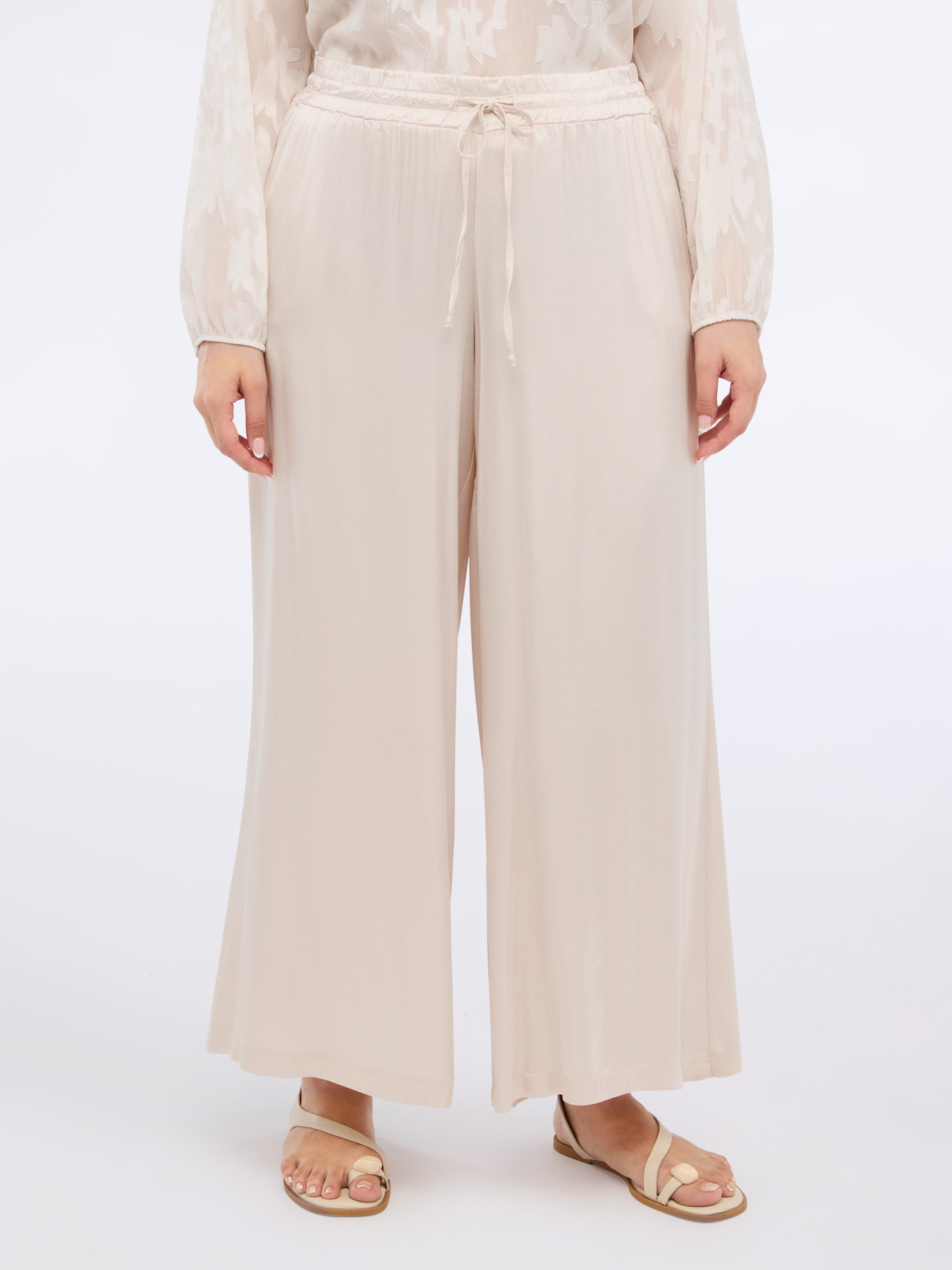 Wide leg pants in stretch satin image number 2