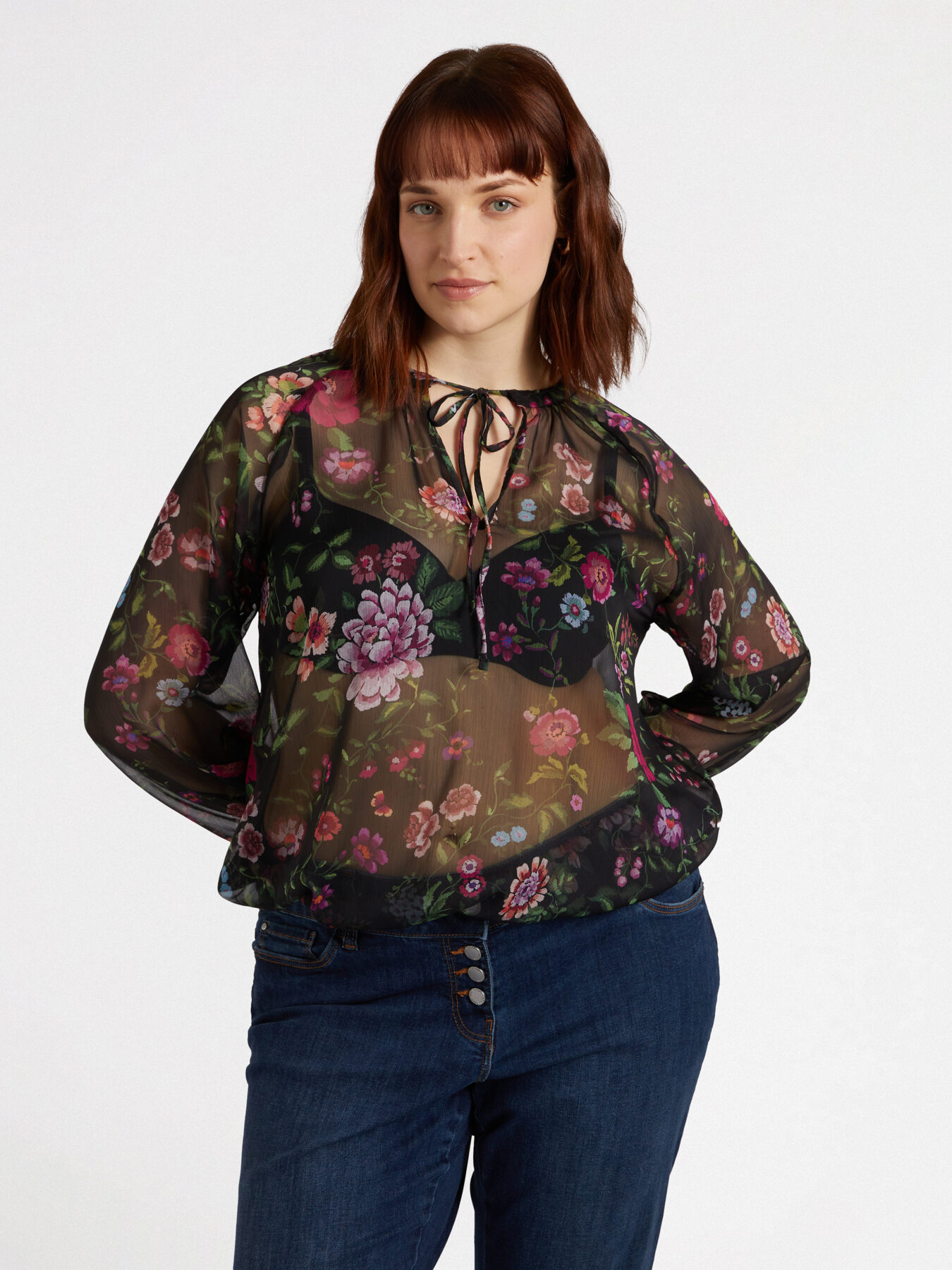 Blouse &agrave; fleurs en georgette image number 2