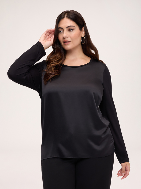 Two-material long-sleeved T-shirt