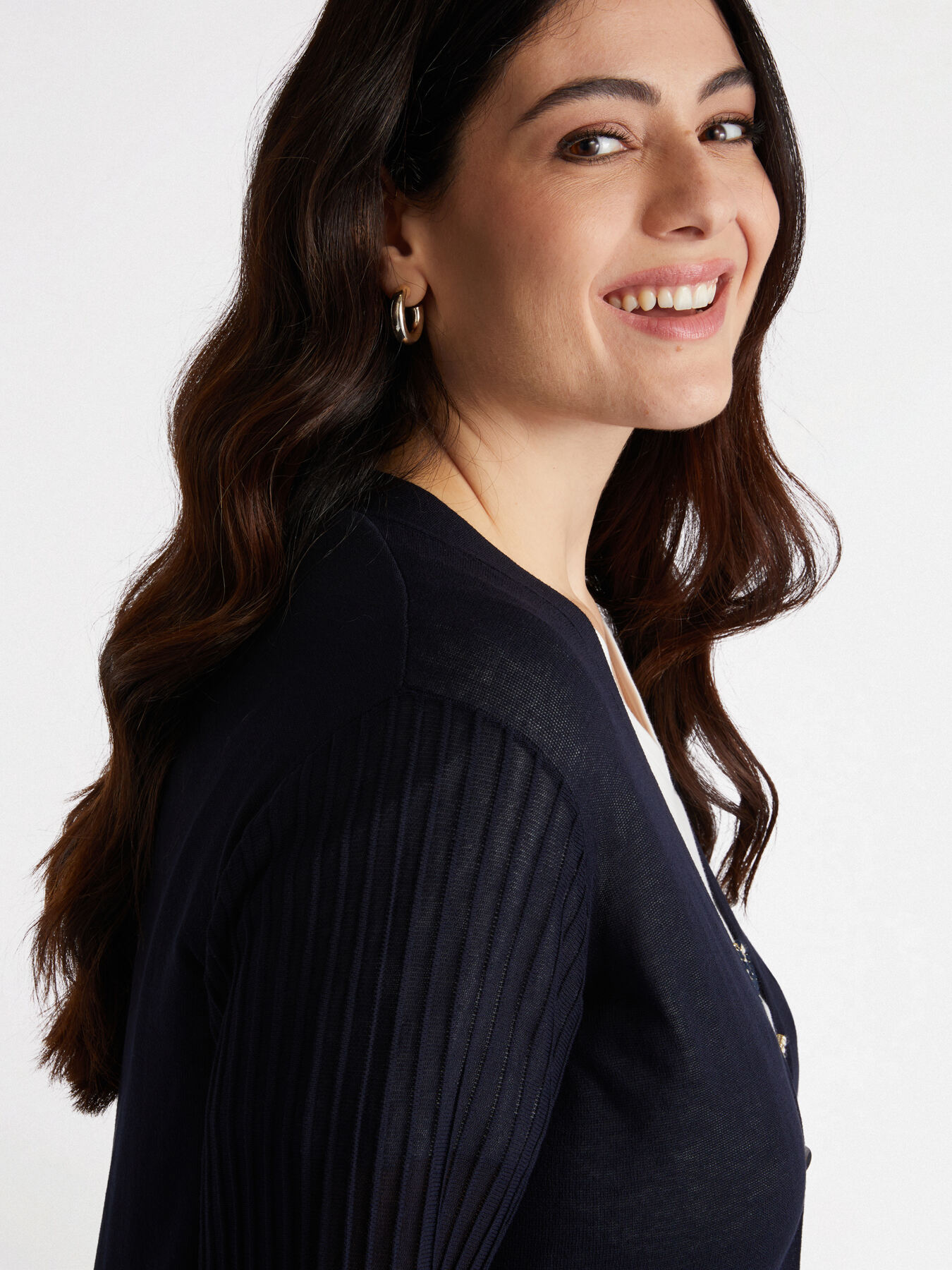 Cardigan con lavorazione pliss&eacute; image number 3