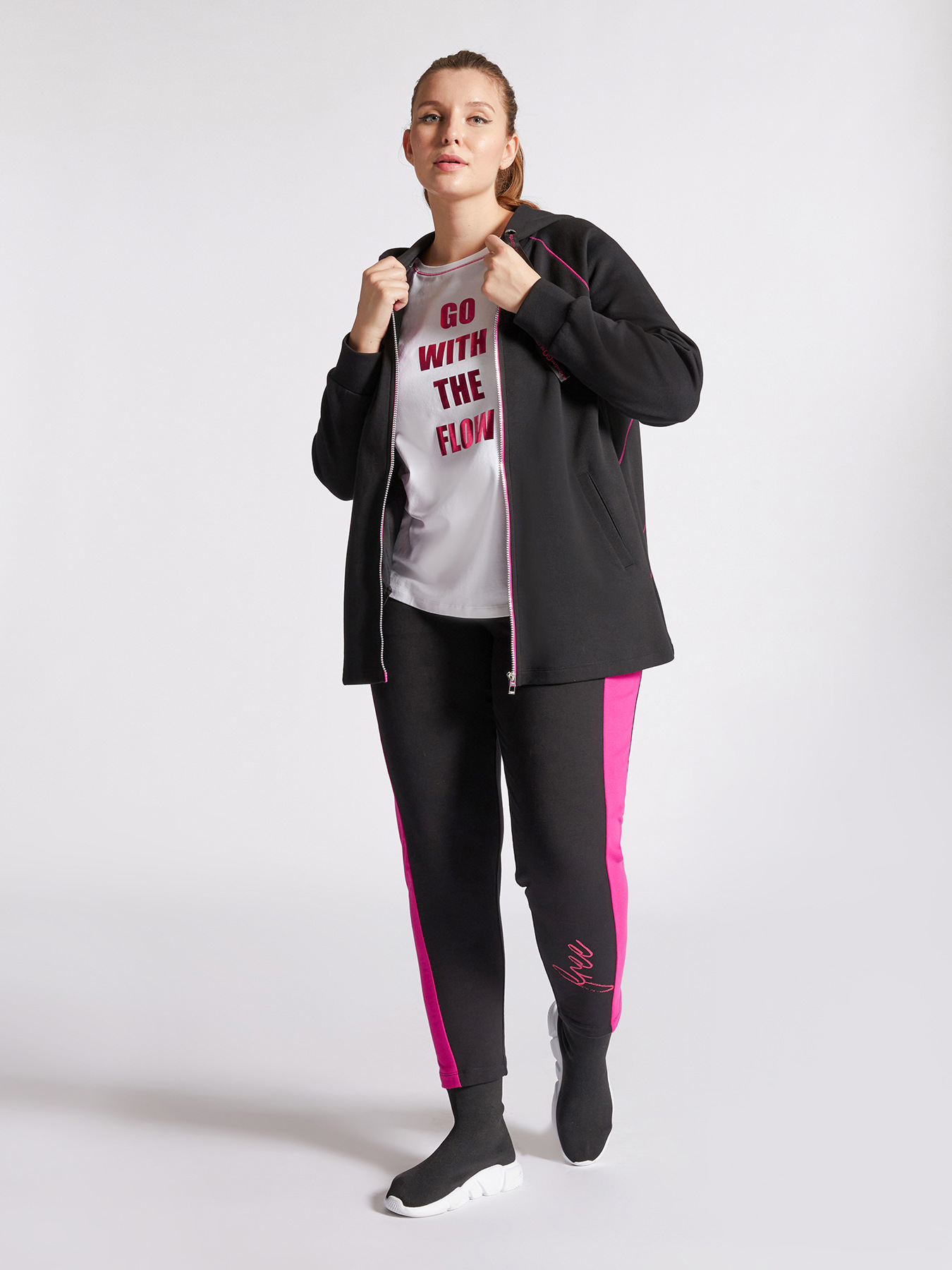 Leggings &bdquo;GO.&ldquo; mit Druck am unteren Saum image number 0