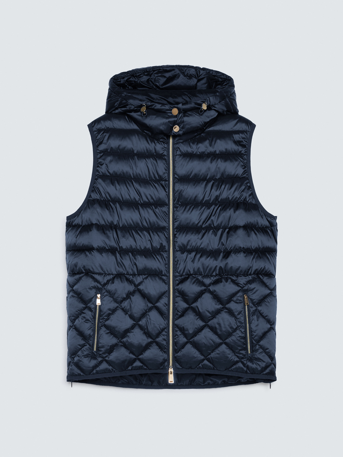 Sleeveless hooded puffer jacket image number 4