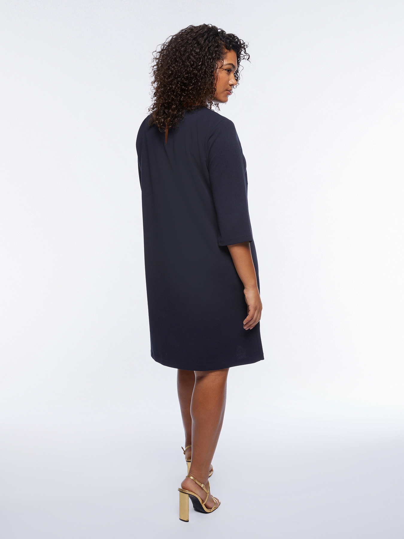 Vestito con passante in metallo image number 1