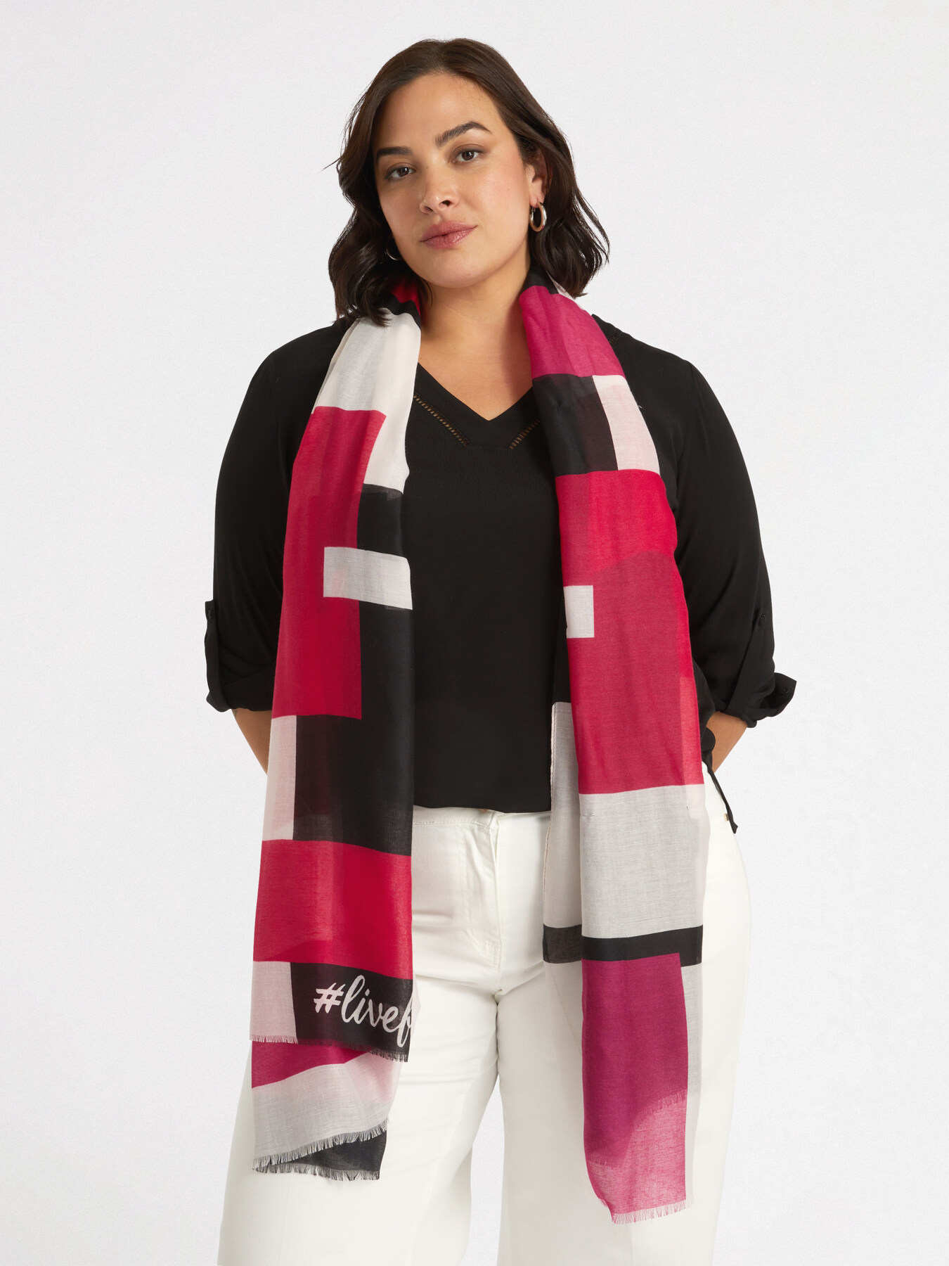 Scarf with geometric print image number 2