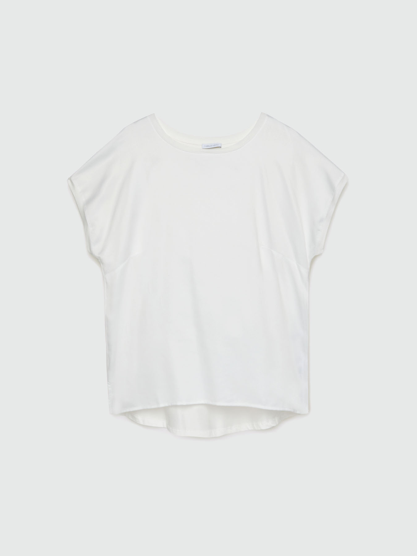 Blusa de raso image number 4