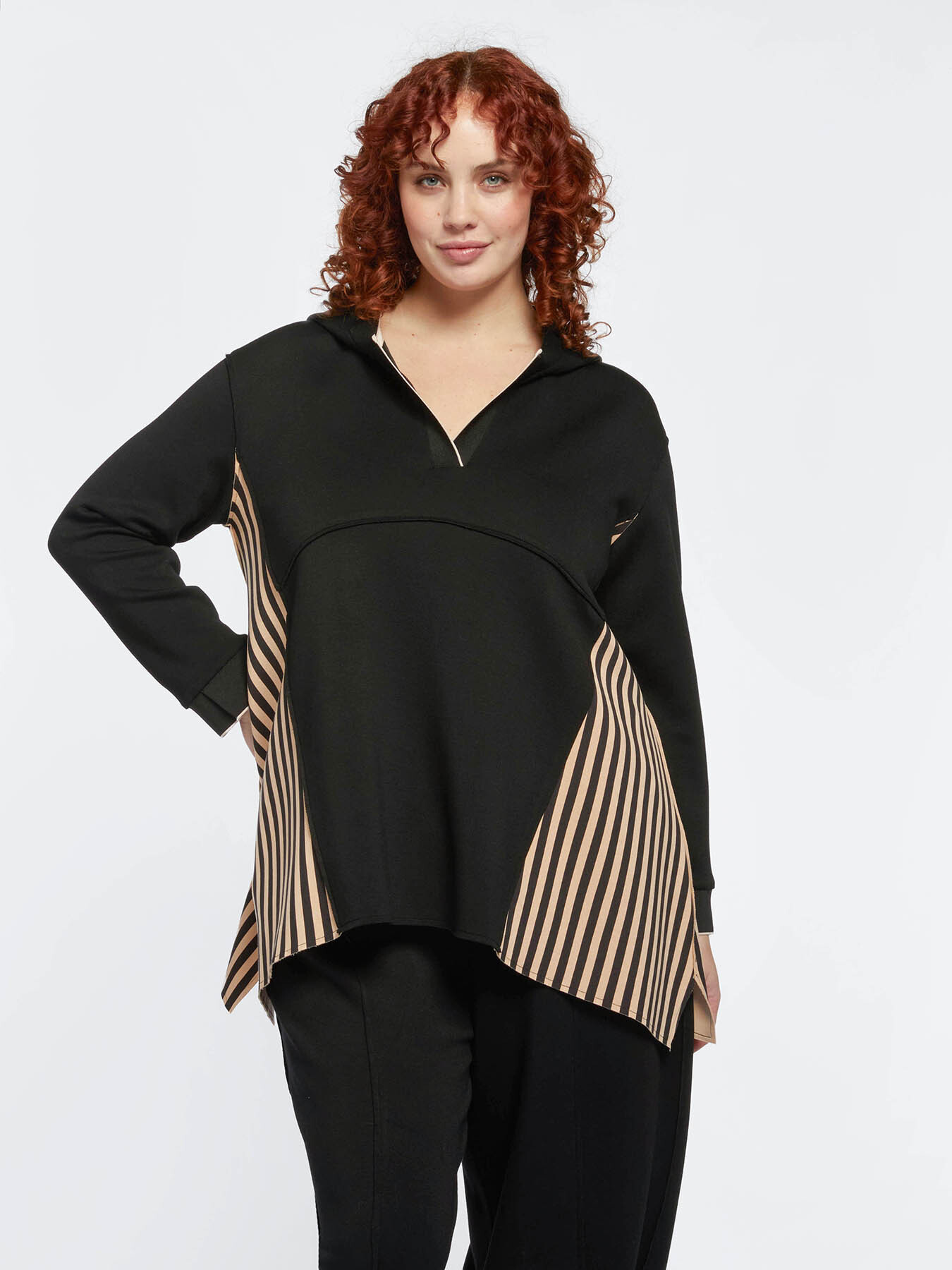 Felpa in scuba con inserti rigati image number 2