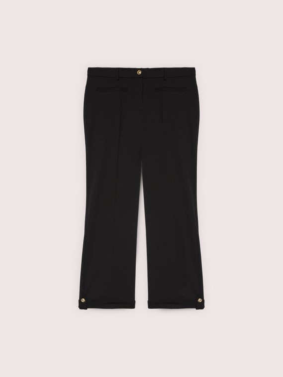 Pantaloni cropped con risvolto e bottone
