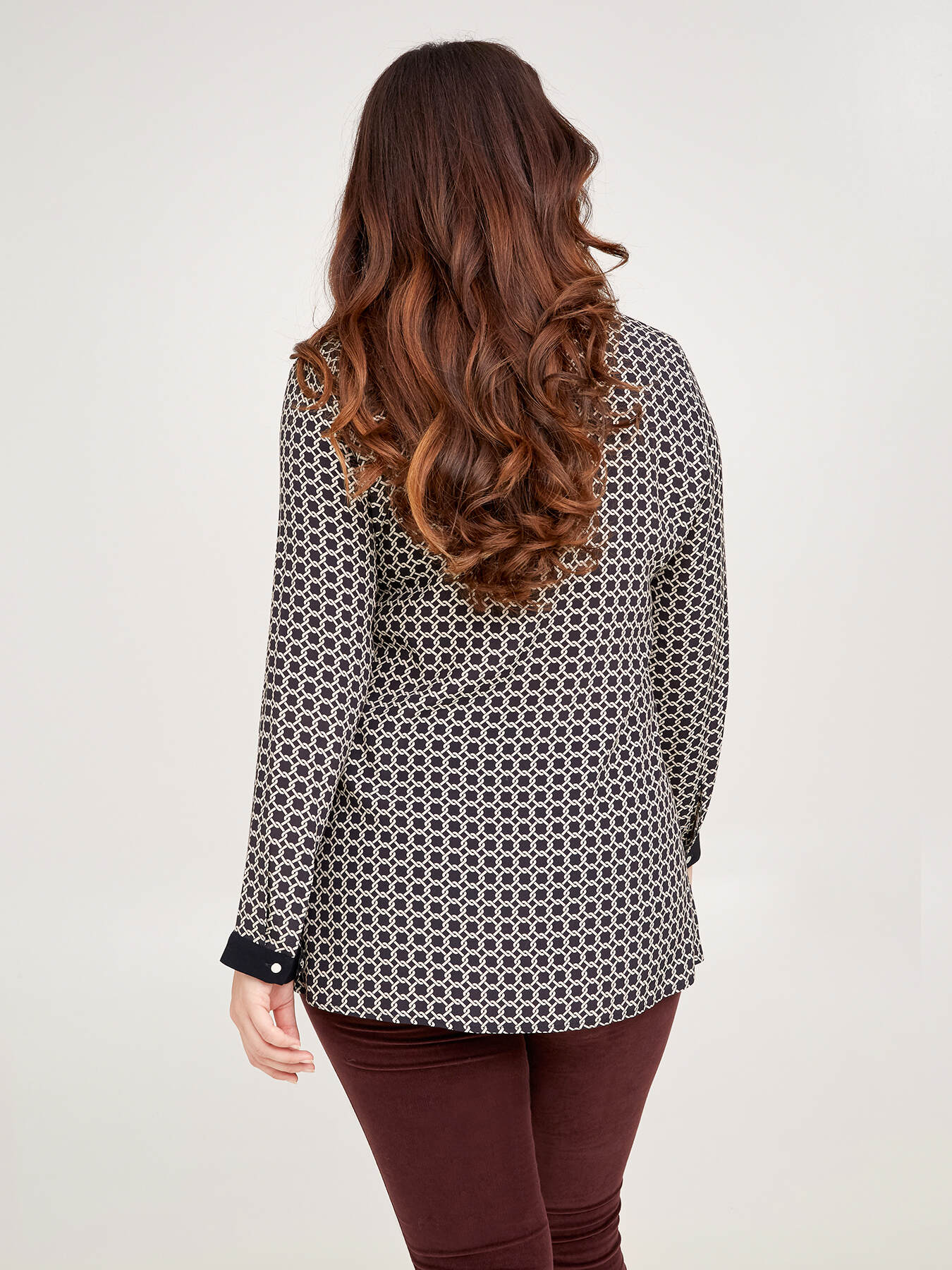 Bluse mit Ketten-Print image number 1