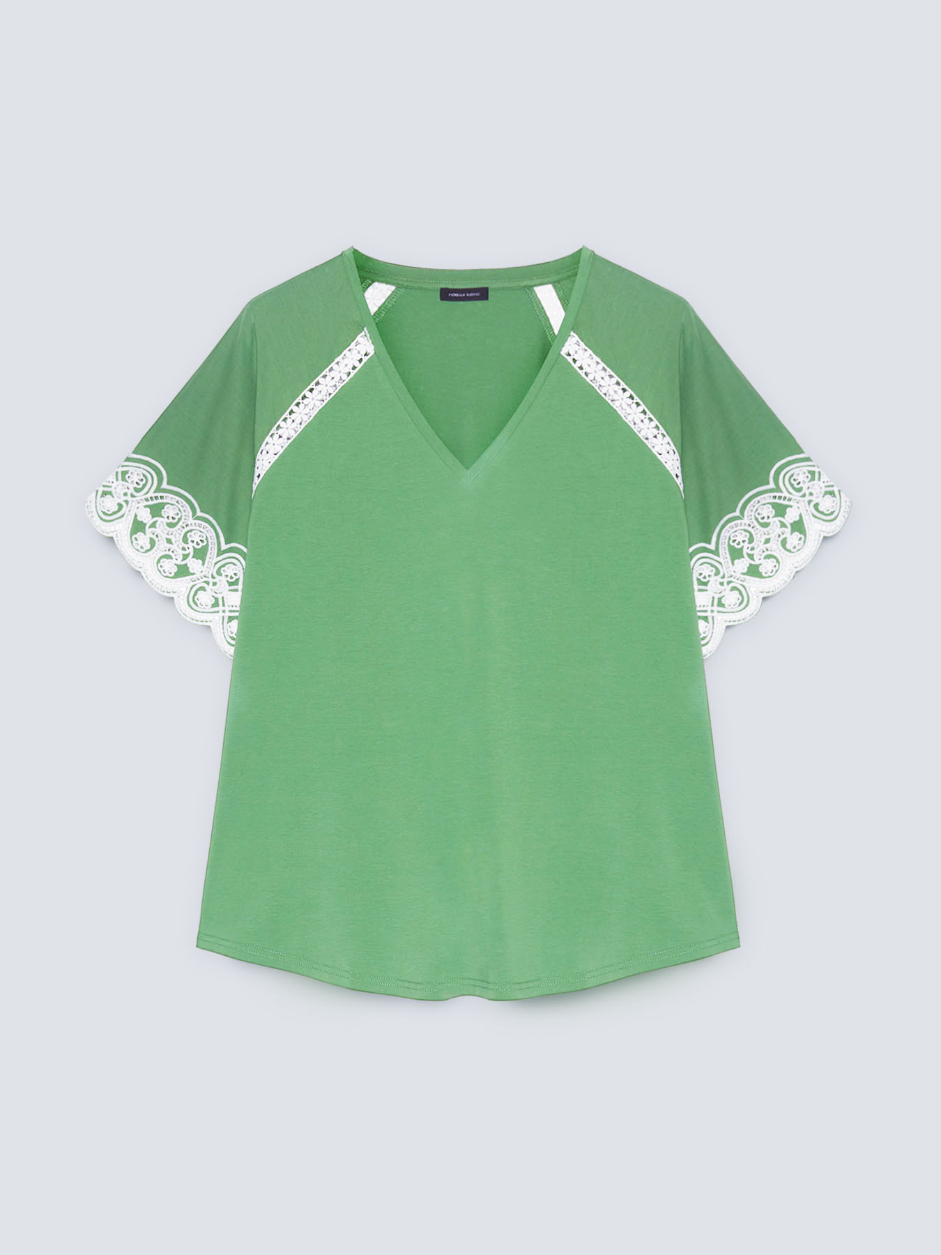 T-Shirt mit Spitzen-Bord&uuml;ren image number 4