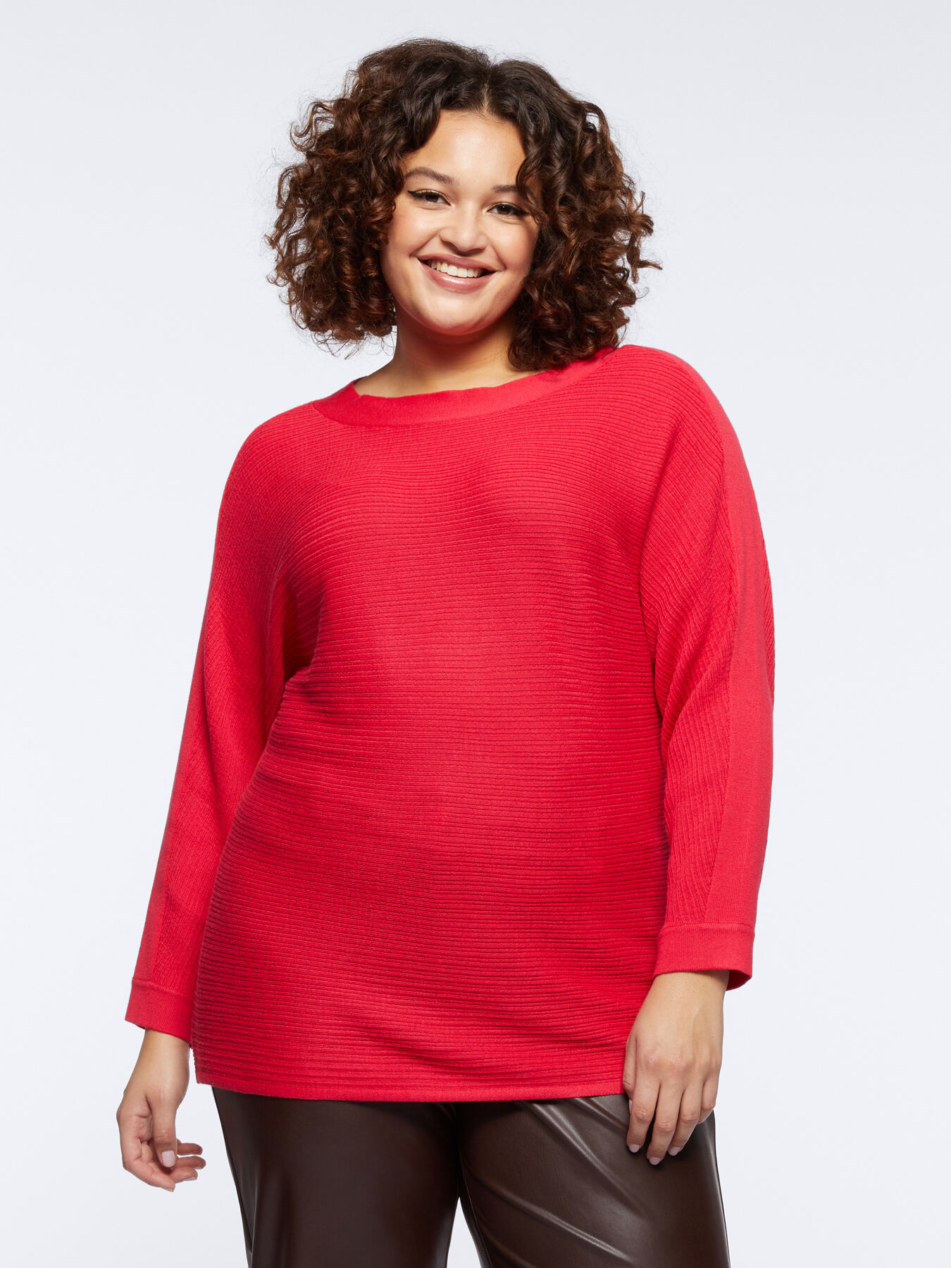 Pull &agrave; ligne trap&egrave;ze image number 0